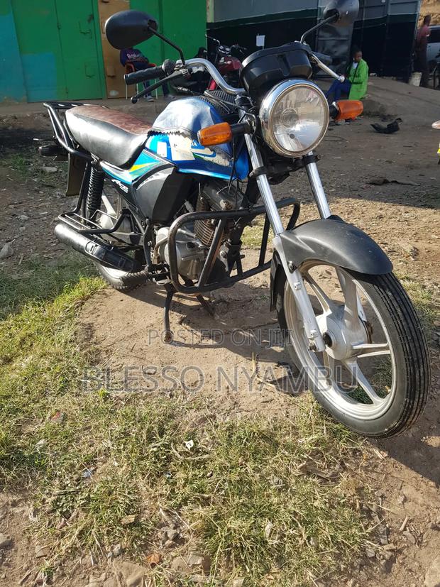 Honda CB 2023 Blue - thumbnail 3