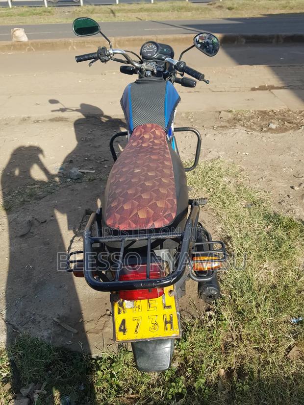 Honda CB 2023 Blue - thumbnail 6