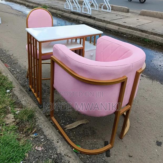 Manicure Baby Pink Set and a Table - main view
