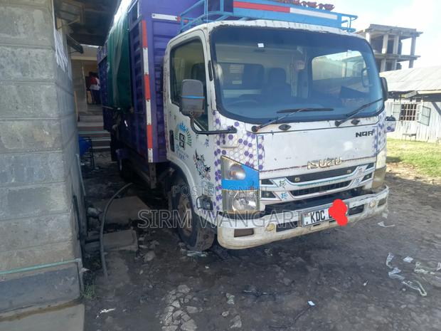 Isuzu NQR 2019 White