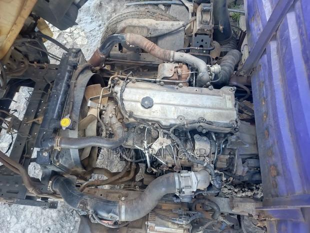 Isuzu NQR 2019 White - thumbnail 3