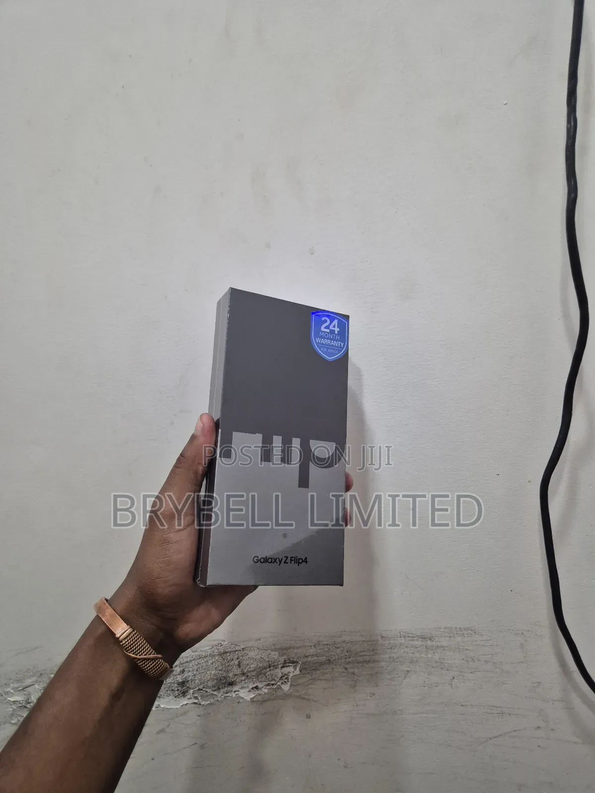 New Samsung Galaxy Z Flip4 256 GB Purple