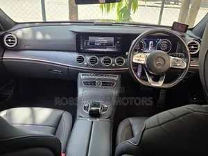 Mercedes-Benz E300 2020 Black