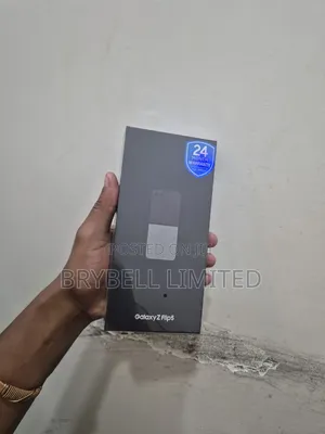 New Samsung Galaxy Z Flip 5 256 GB Black