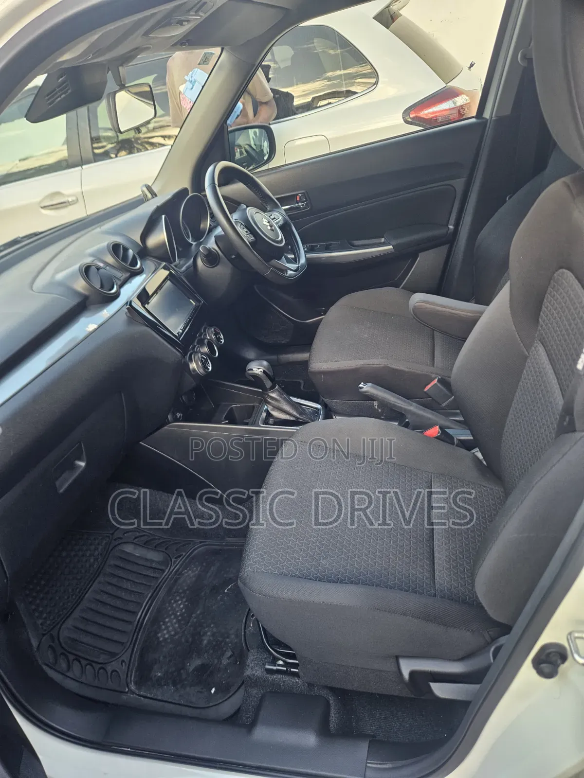 Suzuki Swift 2019 White