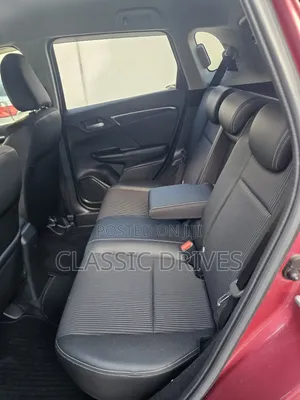 Honda Fit 2019 Pink