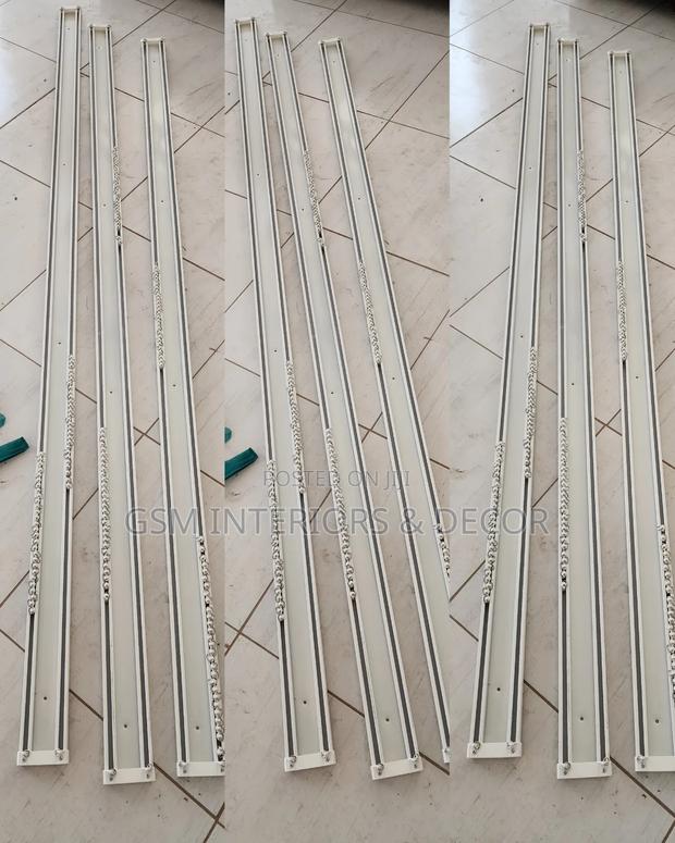 Pure White Aluminum Curtain Rails With Smooth Silent Glinders