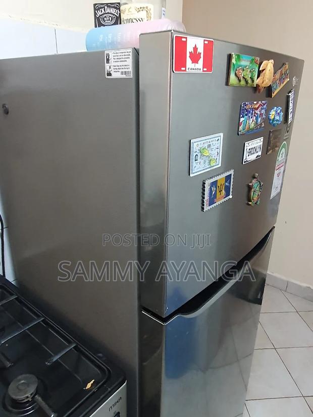 Lg Refrigerator - thumbnail 3