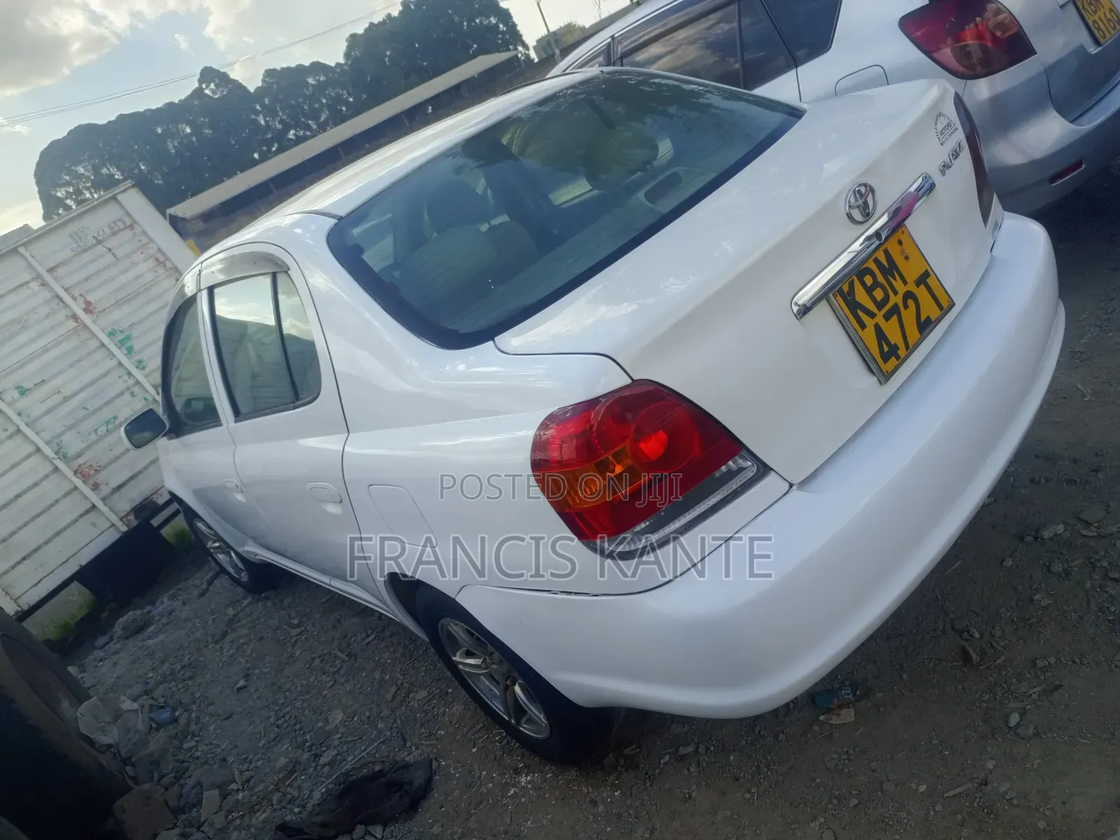 Toyota Platz 2005 White