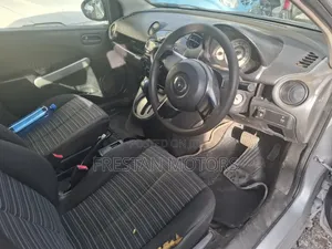Mazda Demio 2011 Silver