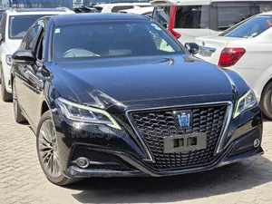 Toyota Crown 2020 Black