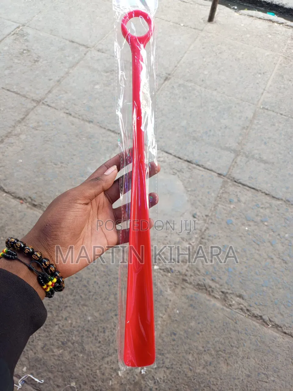Long Shoe Horn