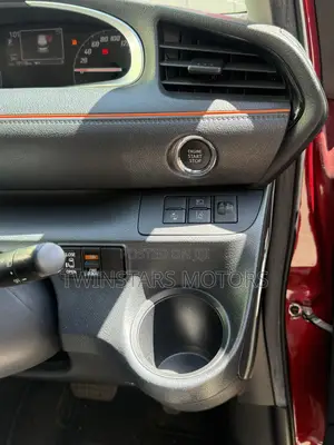 Daihatsu Move 2019 Blue