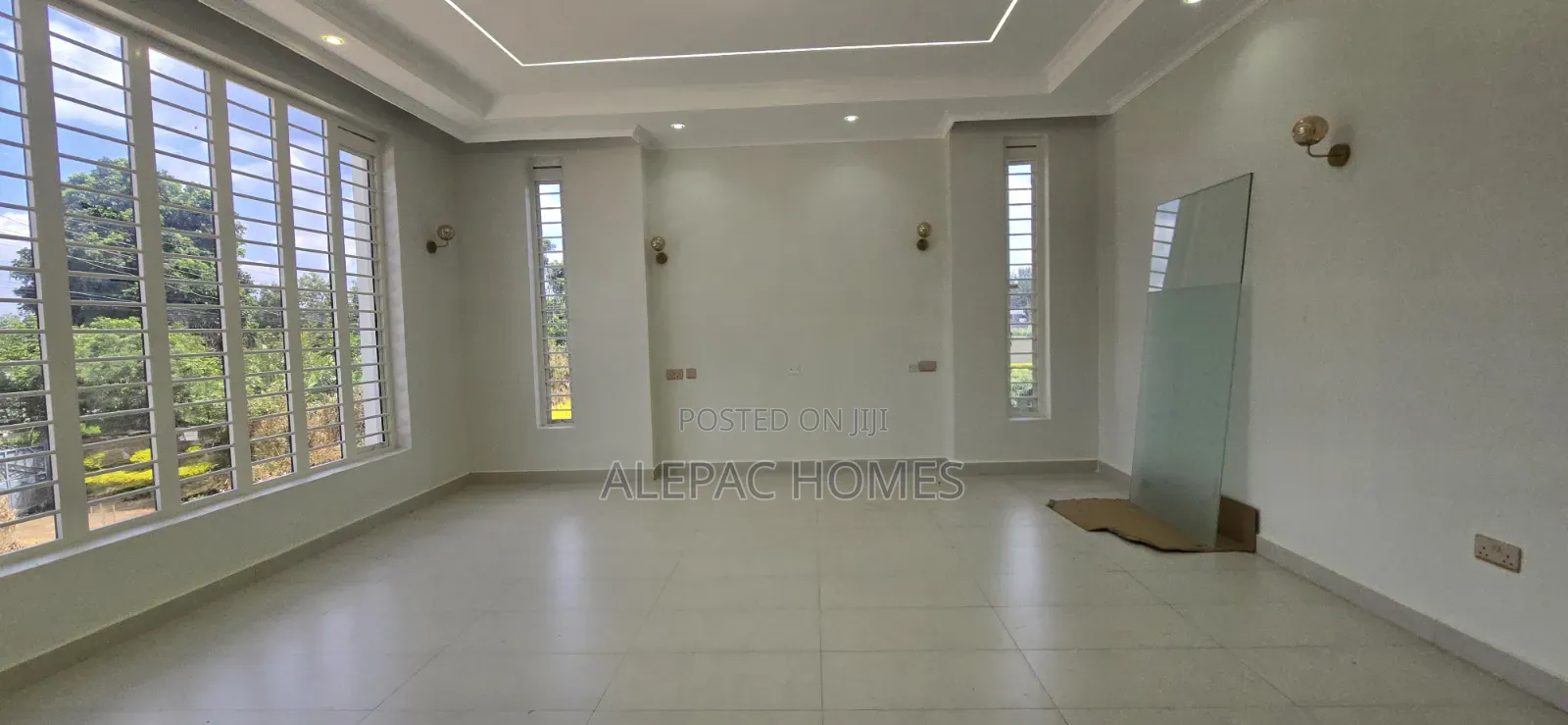 4bdrm House in Mugutha, Kamakis for sale