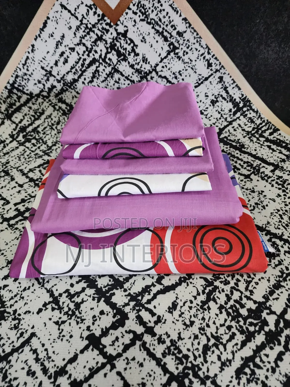 Geometric Printed Fitted Bedsheets With Elastic Edges