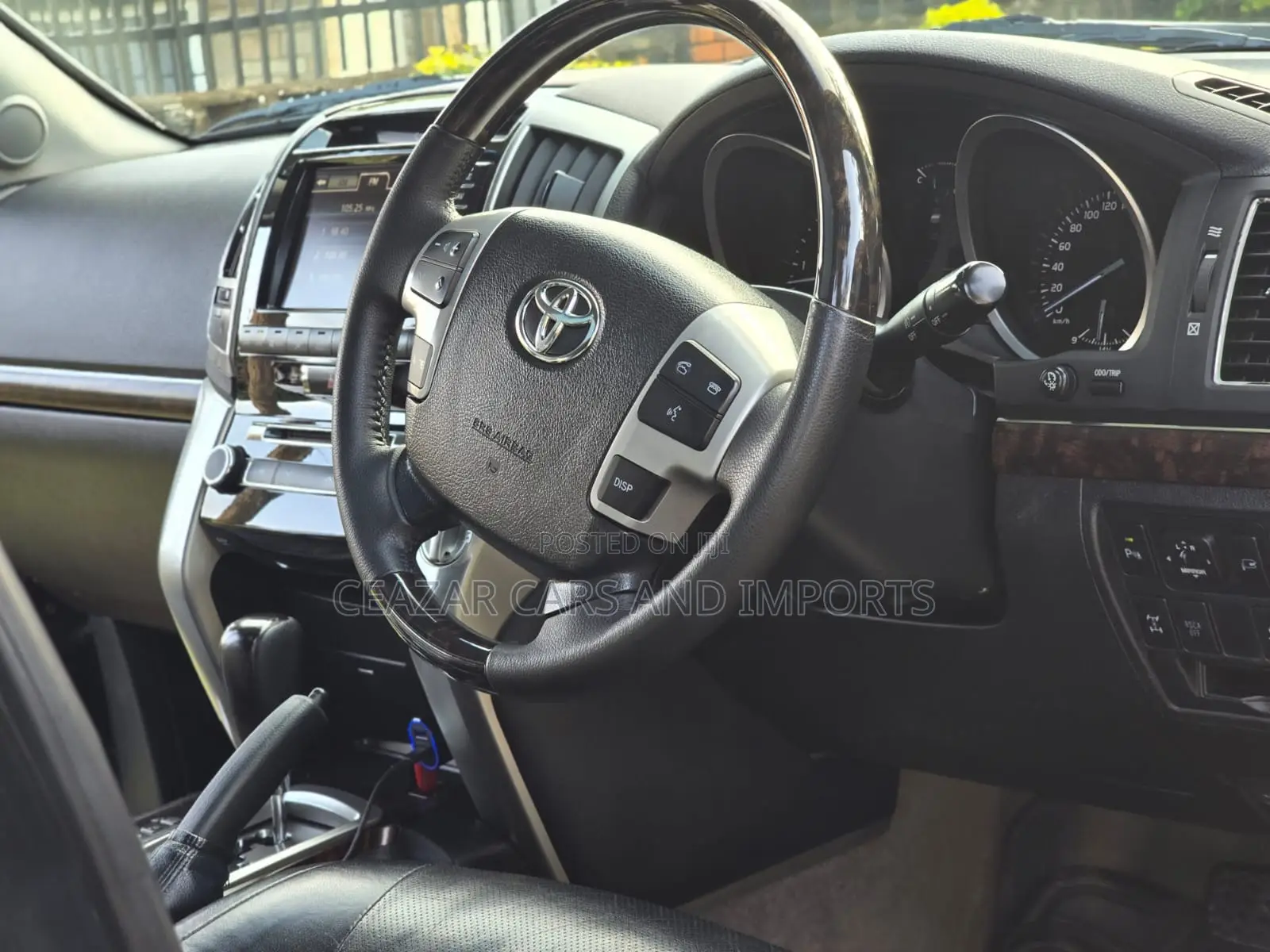Toyota Land Cruiser 4.5 V8 VXR 2015 Black
