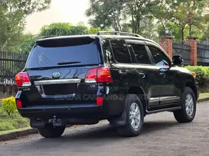 Toyota Land Cruiser 4.5 V8 VXR 2015 Black