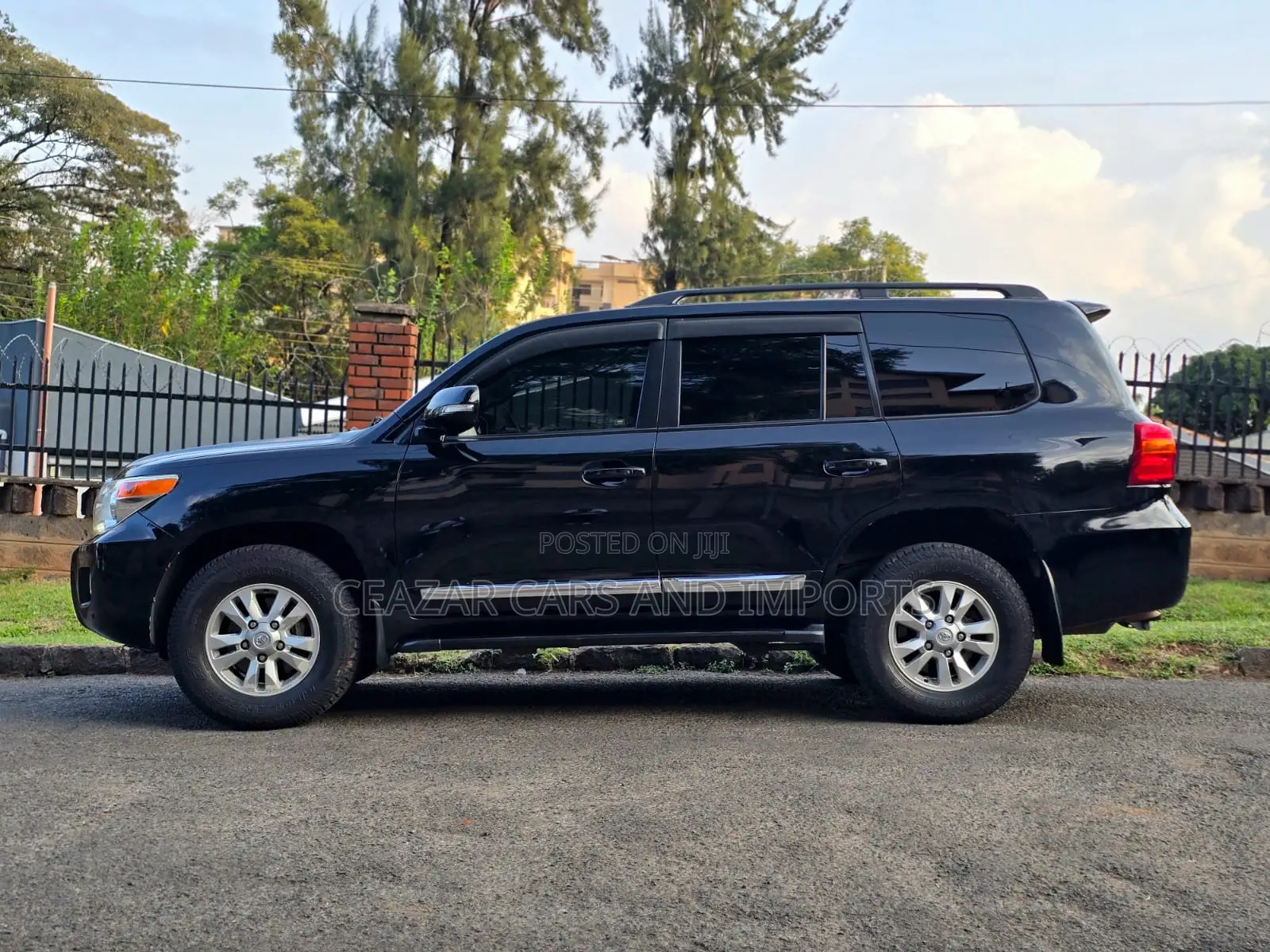 Toyota Land Cruiser 4.5 V8 VXR 2015 Black