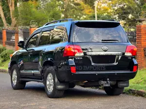 Toyota Land Cruiser 4.5 V8 VXR 2015 Black