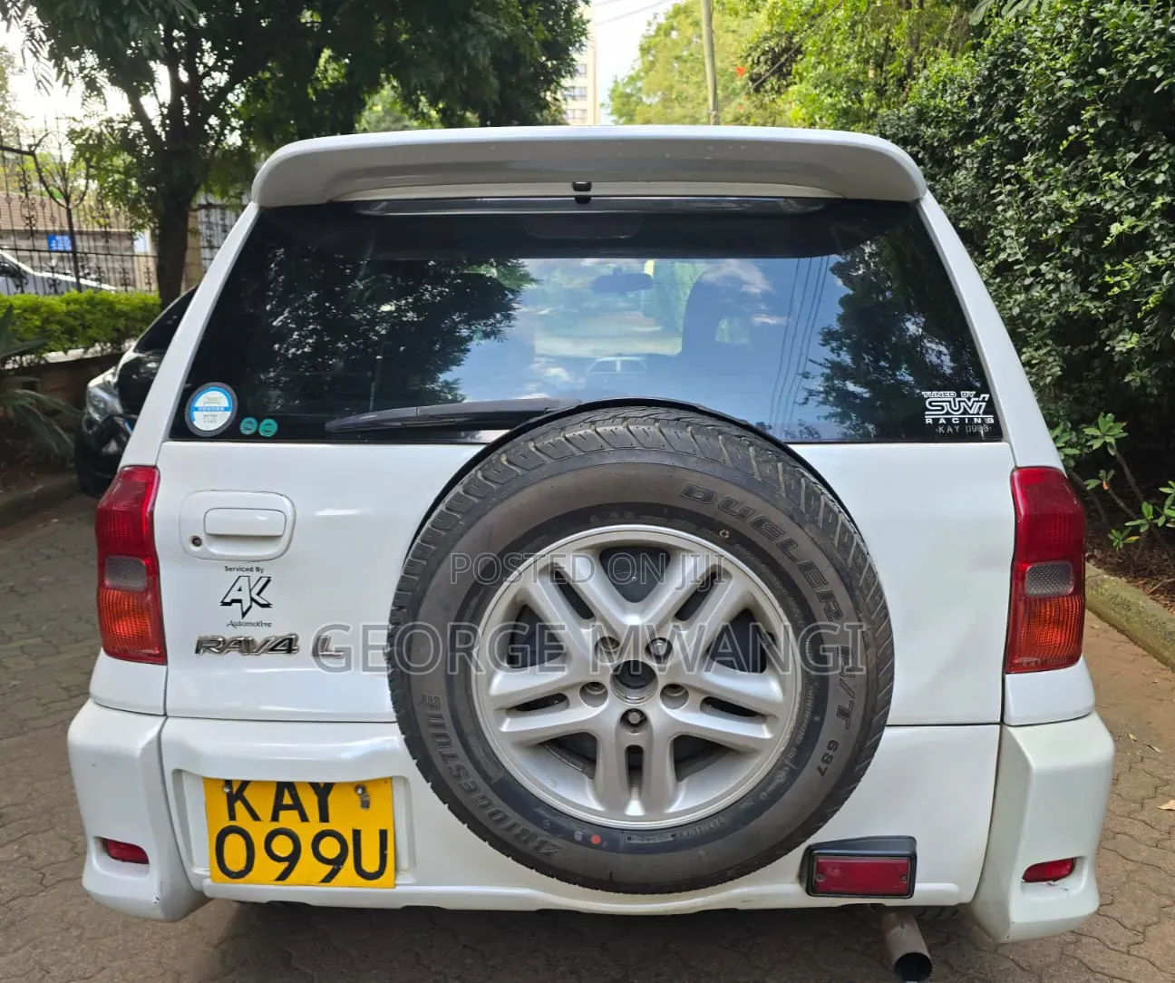 Toyota RAV4 2001 White
