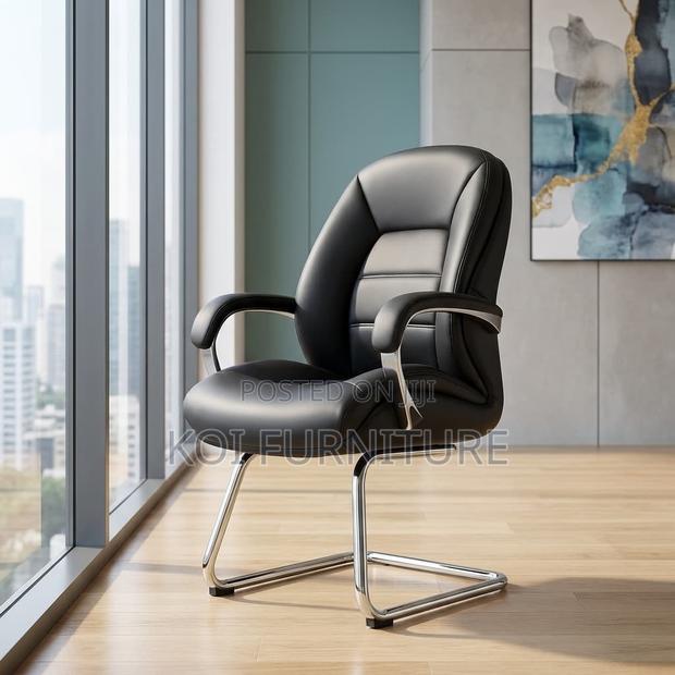 Office Chair : Black Executive Leather Office Visitor Chair - thumbnail 3