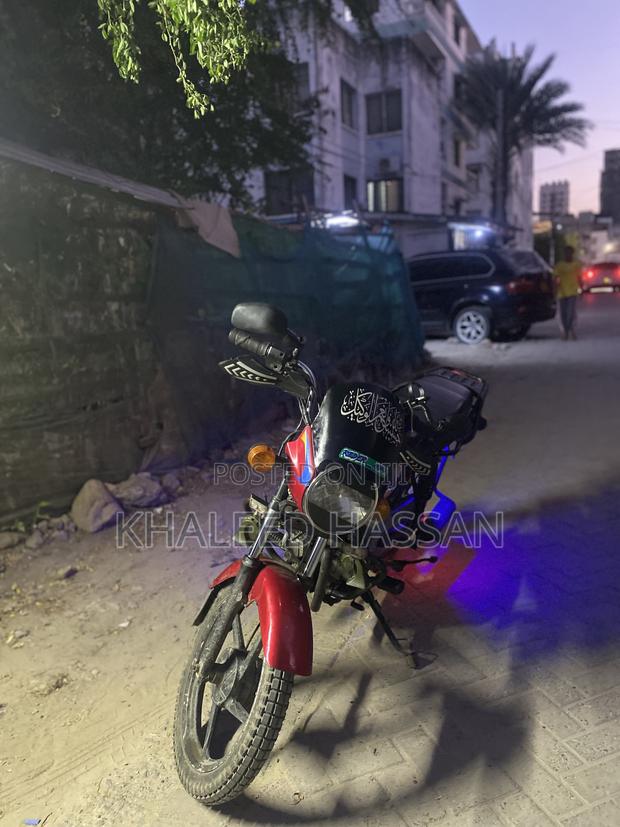 Bajaj Boxer 125 2019 Red