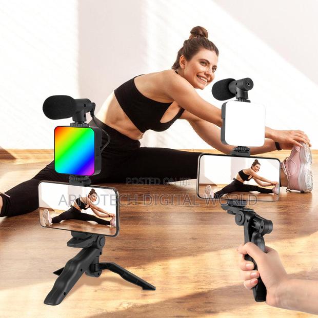 Ay-49 Rgb Vlogging Kit With Mic Tripod Remote - thumbnail 6