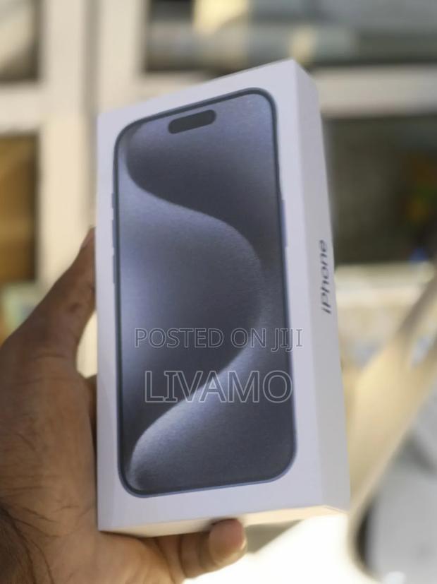 New Apple iPhone 15 Pro Max 256 GB Silver - thumbnail 2