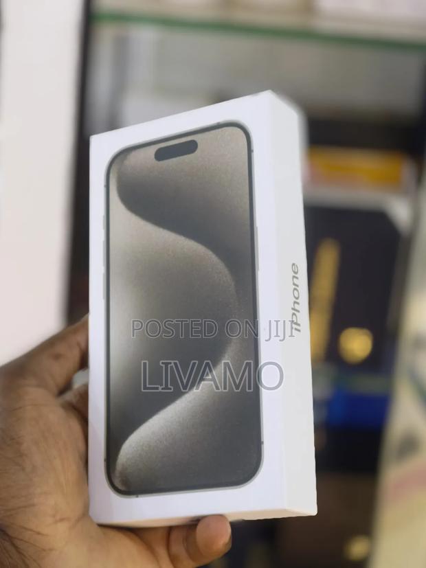 New Apple iPhone 15 Pro Max 256 GB Gray - thumbnail 2