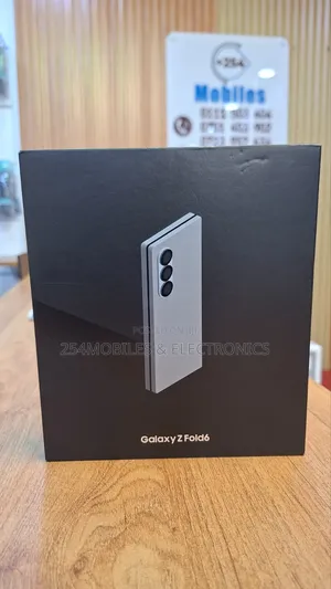 New Samsung Galaxy Z Fold6 256 GB Silver