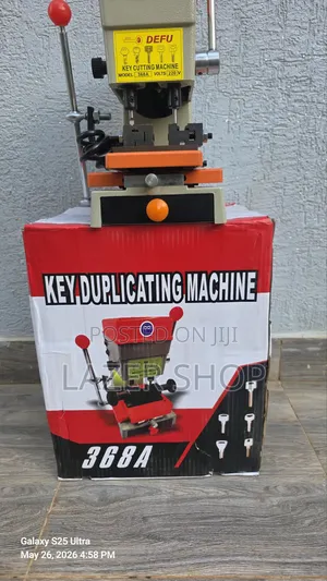 Key Duplicating Machine