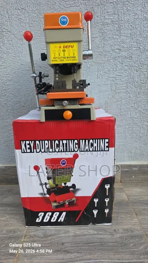 Key Duplicating Machine