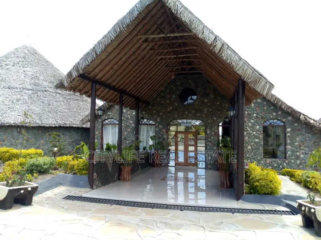 Non Operating Lodge/Hotel Seating on 5 Acre on the Top of a Hill