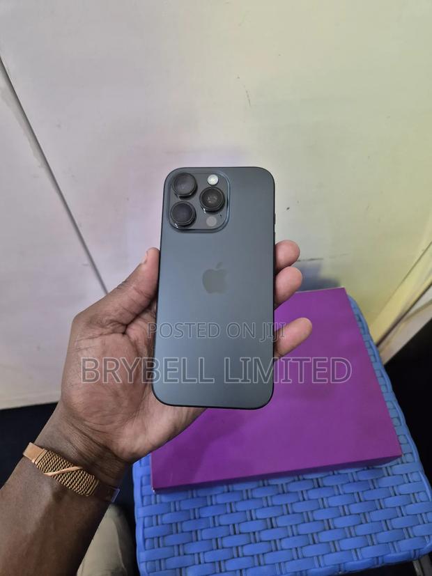 Apple iPhone 16 Pro 256 GB Black - thumbnail 7