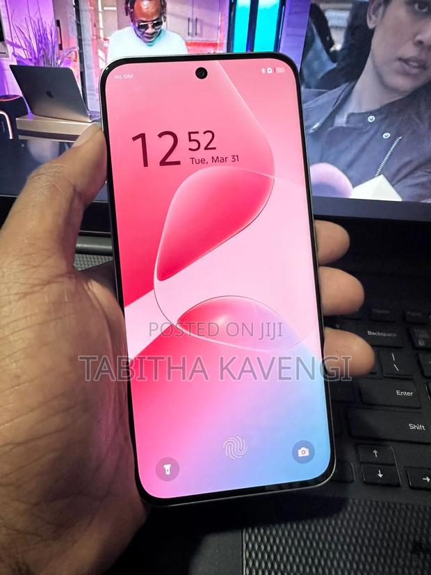 Infinix Hot 60 Pro+ 128 GB Silver - thumbnail 3