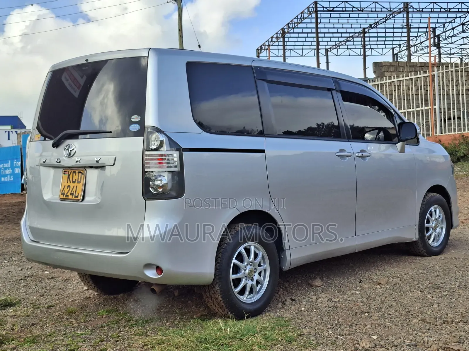 Toyota Voxy 2008 Silver