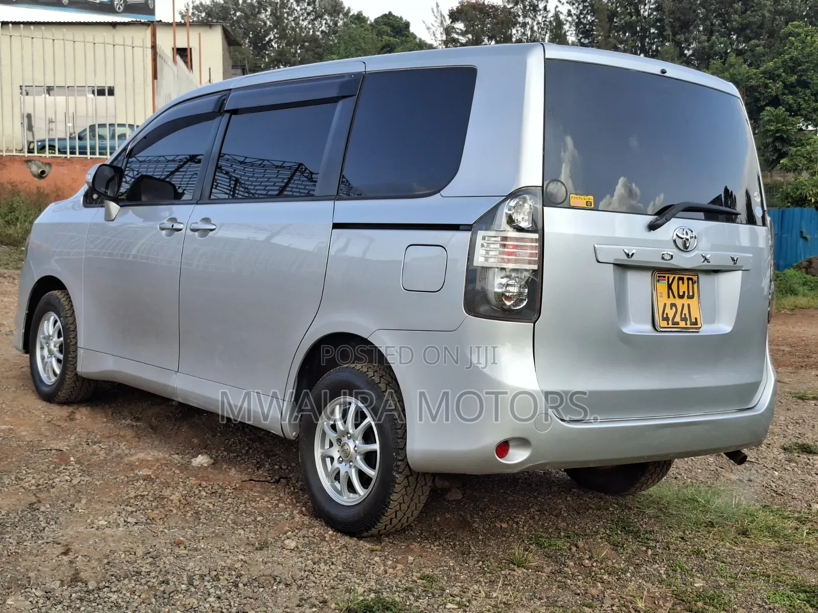 Toyota Voxy 2008 Silver