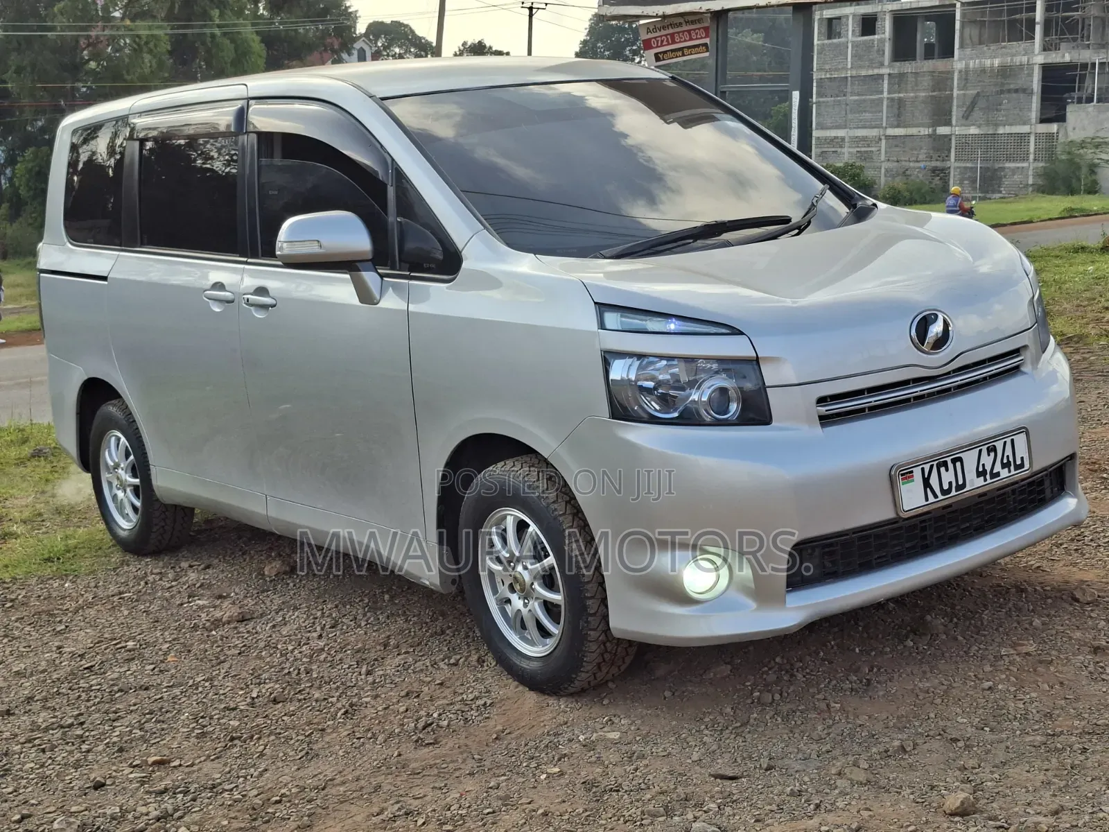 Toyota Voxy 2008 Silver
