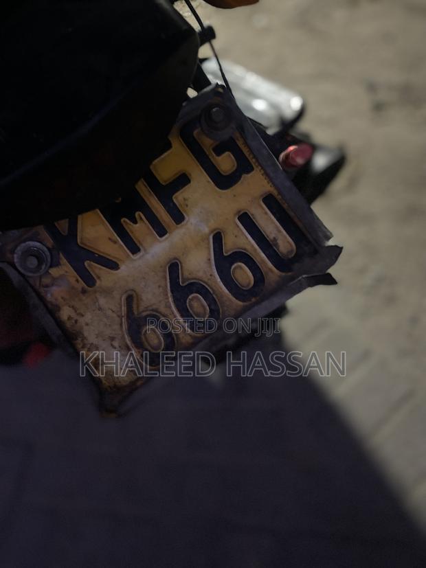 Bajaj Boxer 125 2019 Red - thumbnail 3