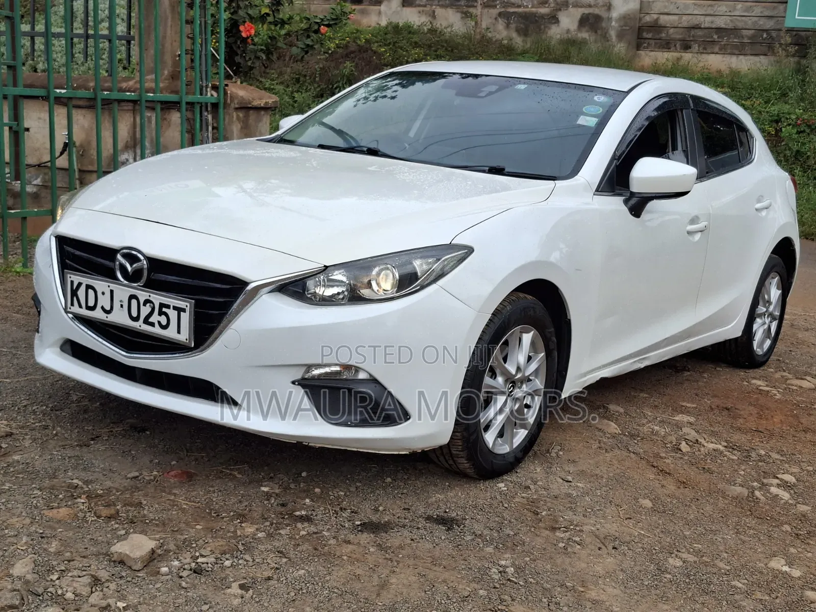Mazda Axela 2015 White