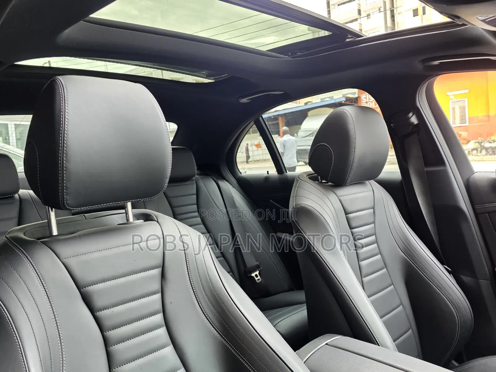 Mercedes-Benz E200 2021 Pearl