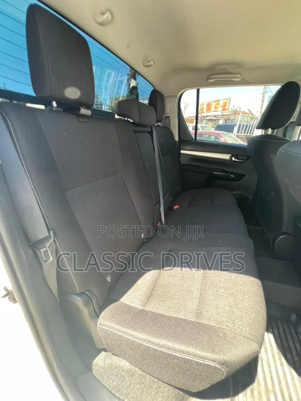 Toyota Hilux 2020 White