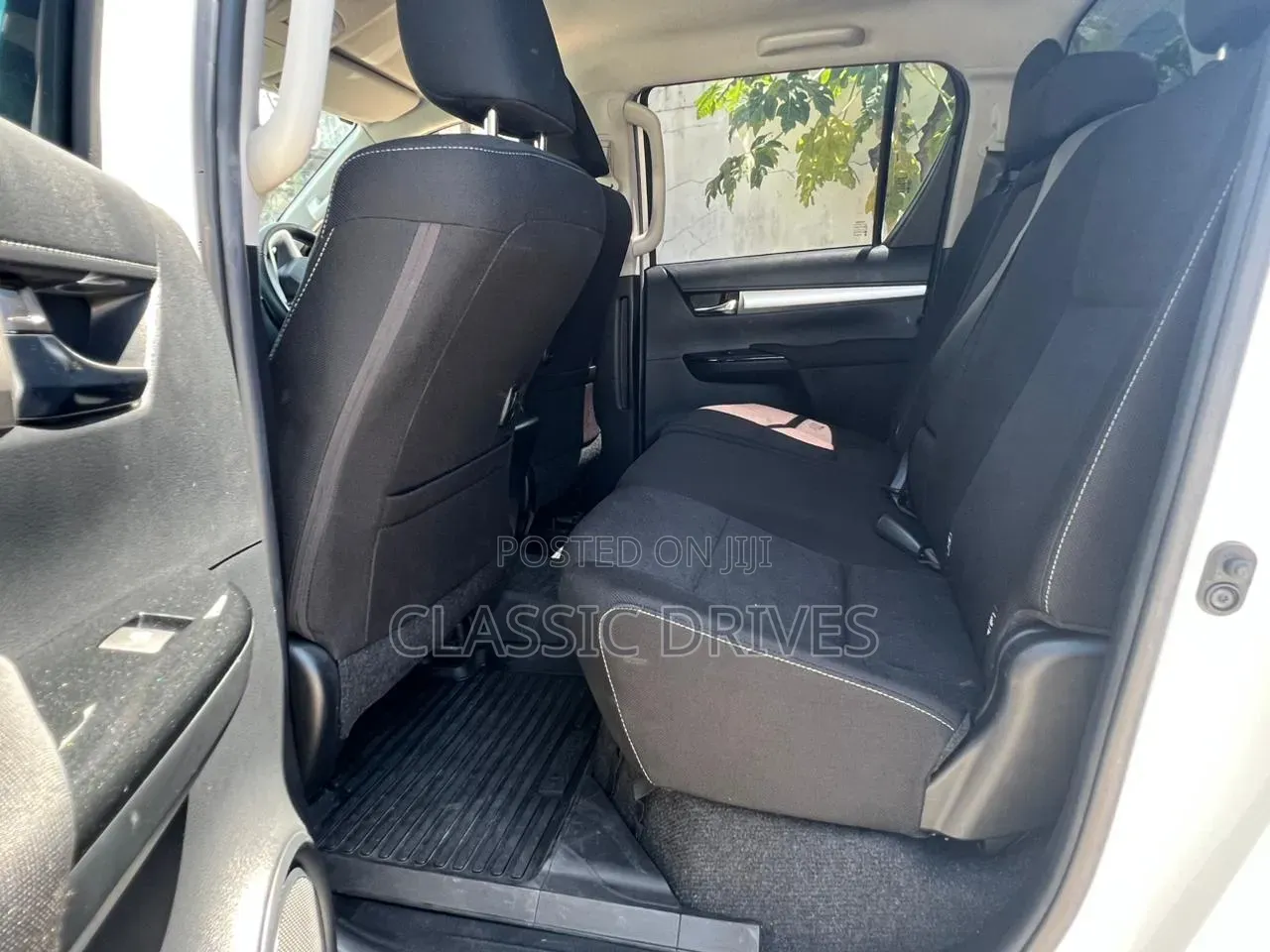 Toyota Hilux 2020 White