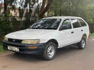Toyota Corolla 1998 White