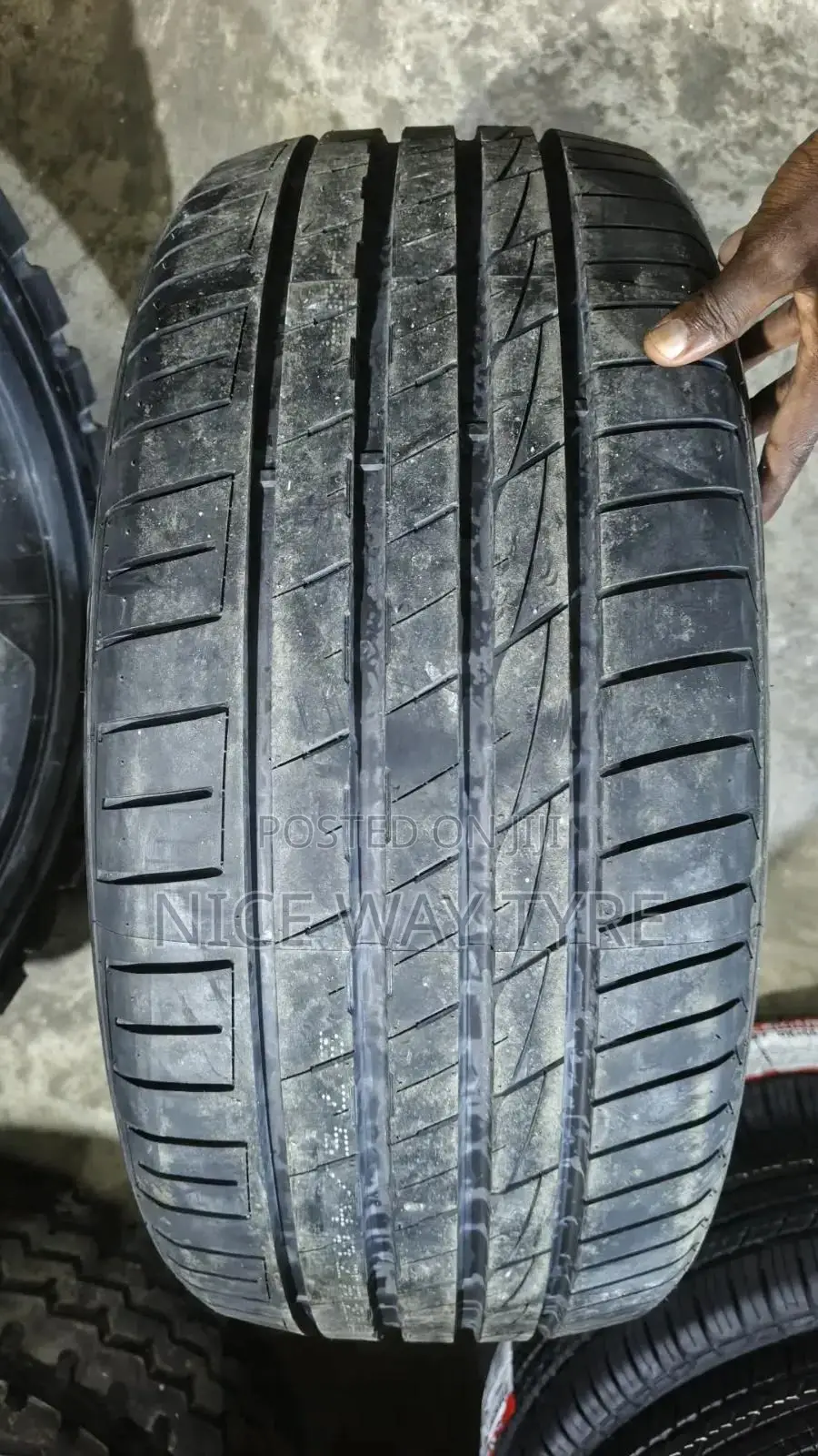 275/40r21 Durun Tyres
