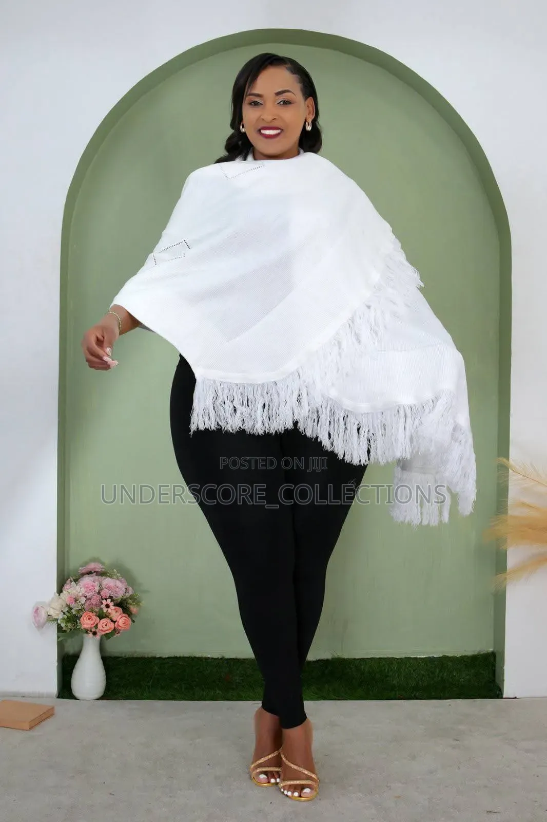 Ladies Free Size Plain Coloured Shawls
