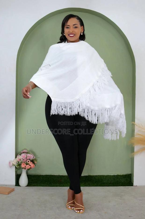 Ladies Free Size Plain Coloured Shawls - thumbnail 3
