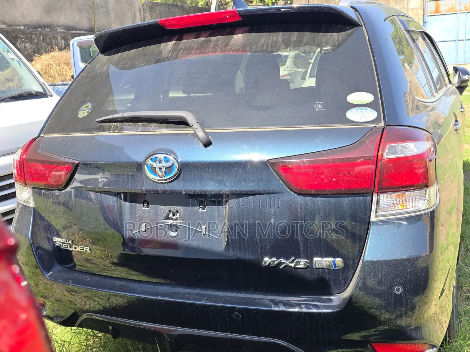 Toyota Corolla Fielder 1.5 Hybrid FWD 2019 Green