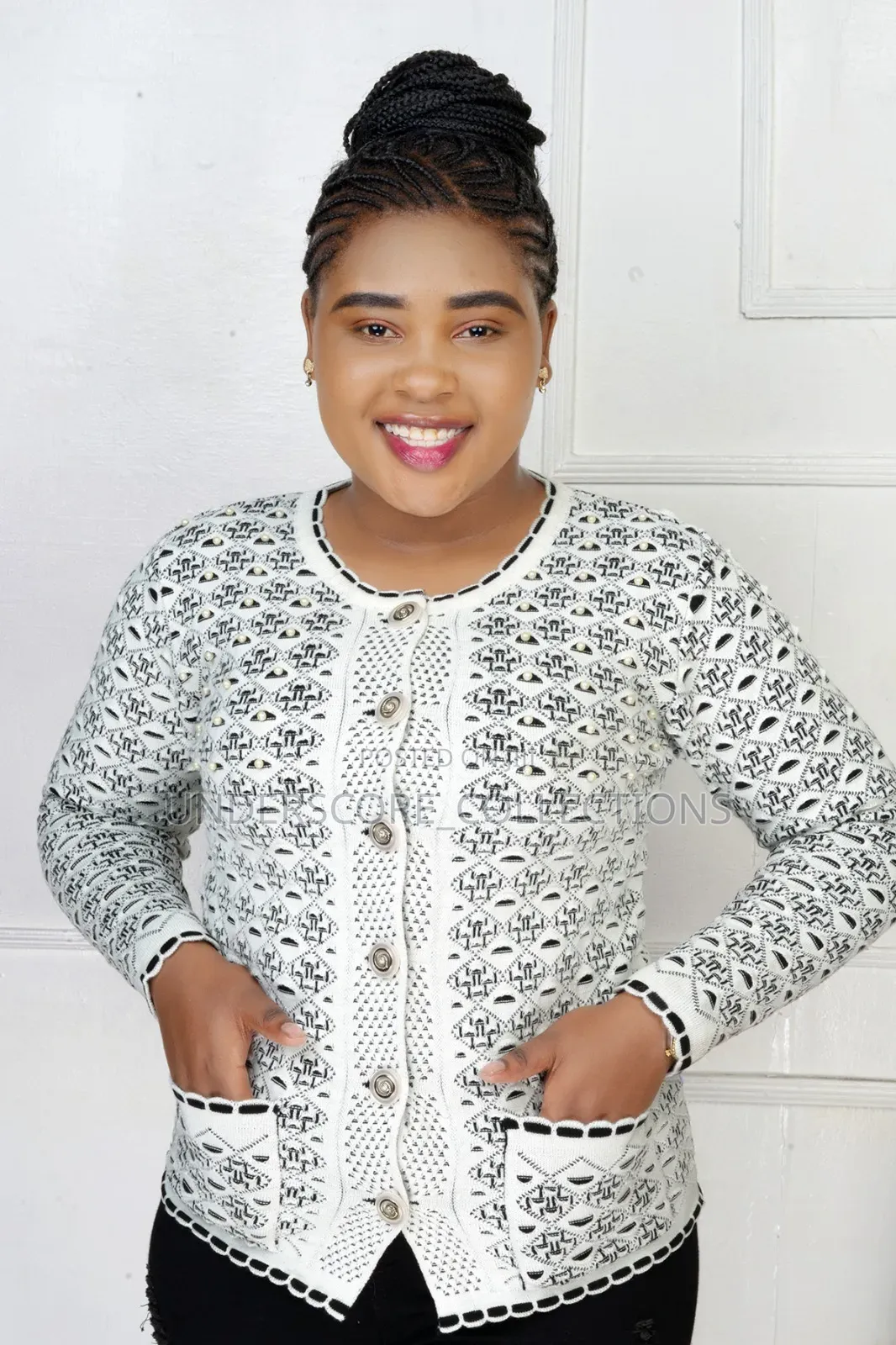 Ladies Multi-Colour Round Neck Sweaters