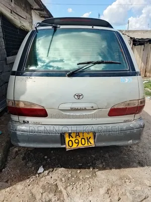 Toyota Estima 1997 Gray